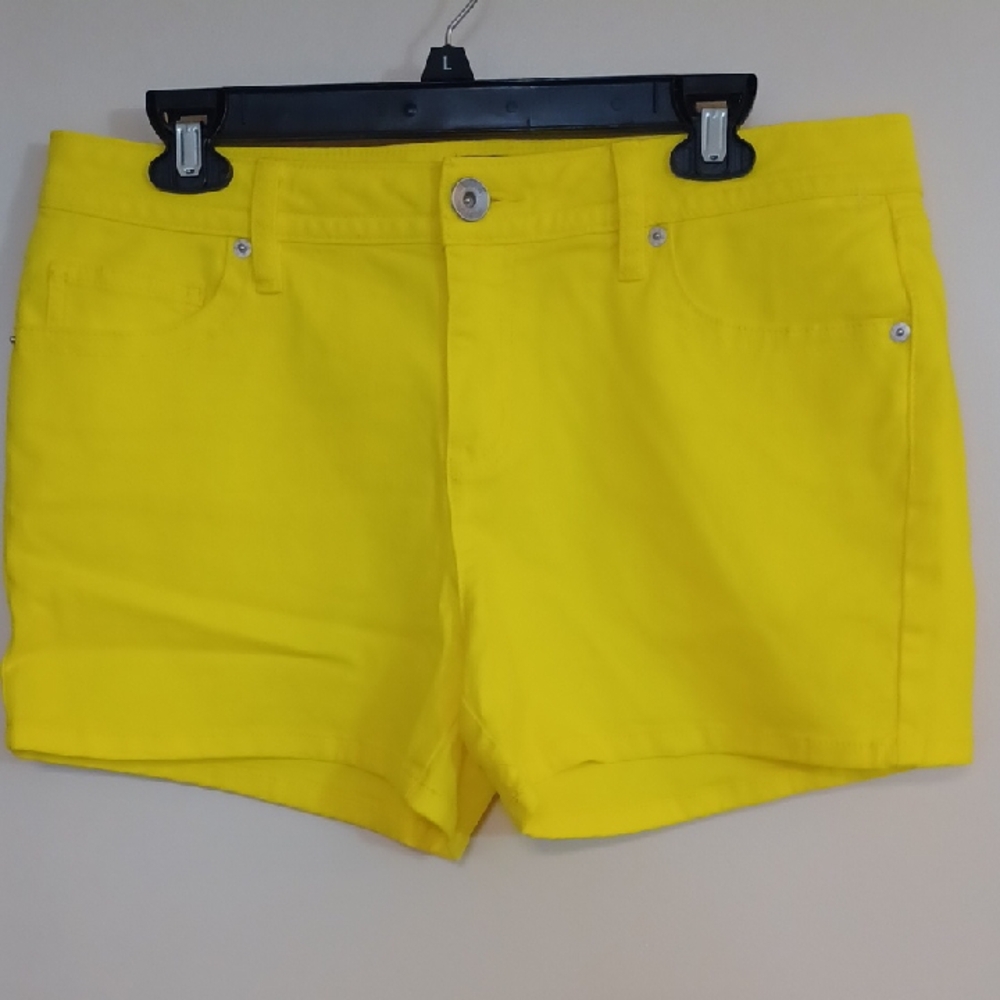 a.n.a Bright Yellow Cotton Jean Shorts NWOT
